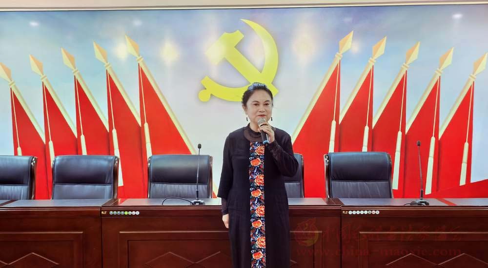 8《歌唱祖国》 副本.jpg